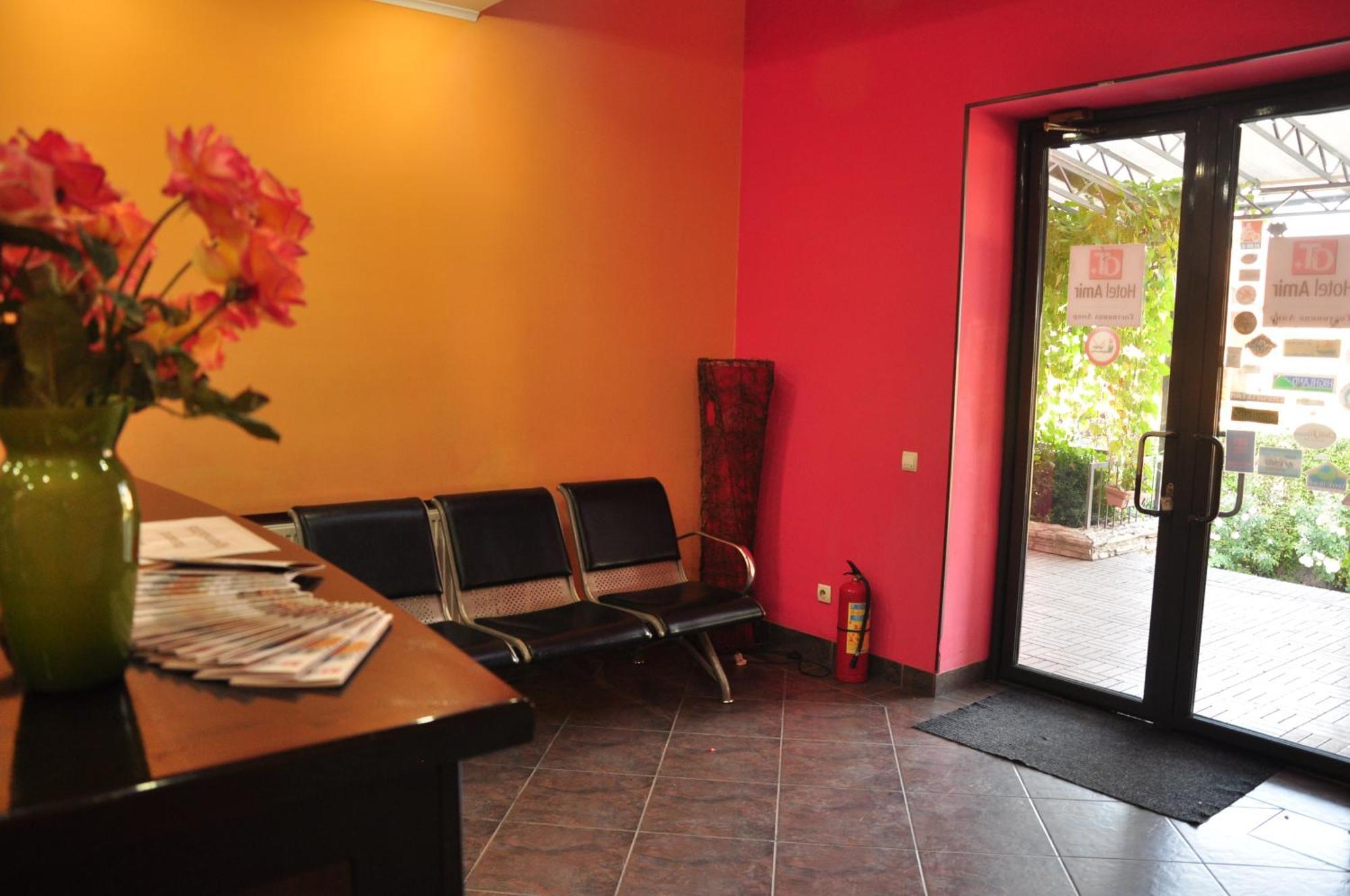 Amir Hotel Karakol Szoba fotó