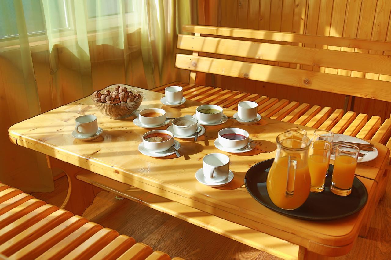 Amir Hotel Karakol Kültér fotó