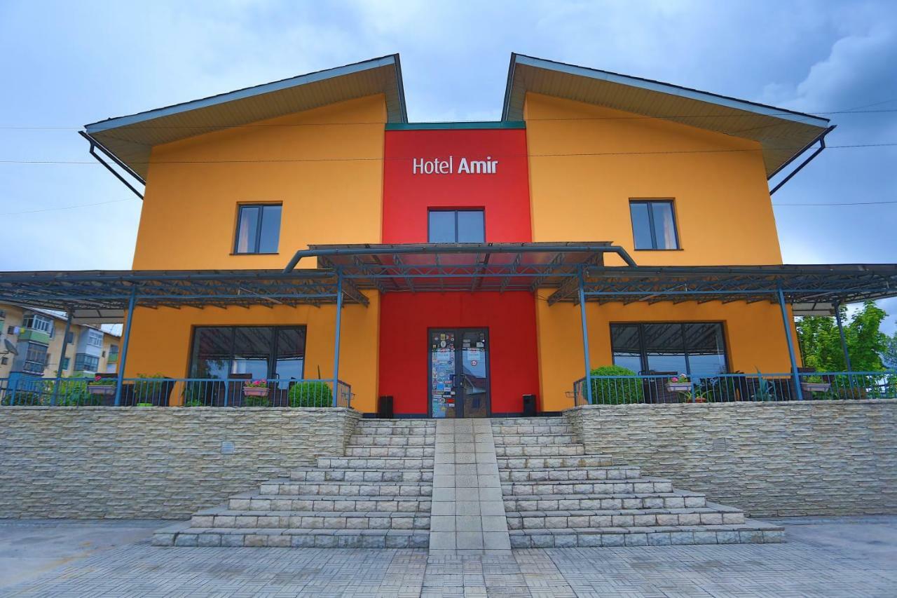 Amir Hotel Karakol Kültér fotó